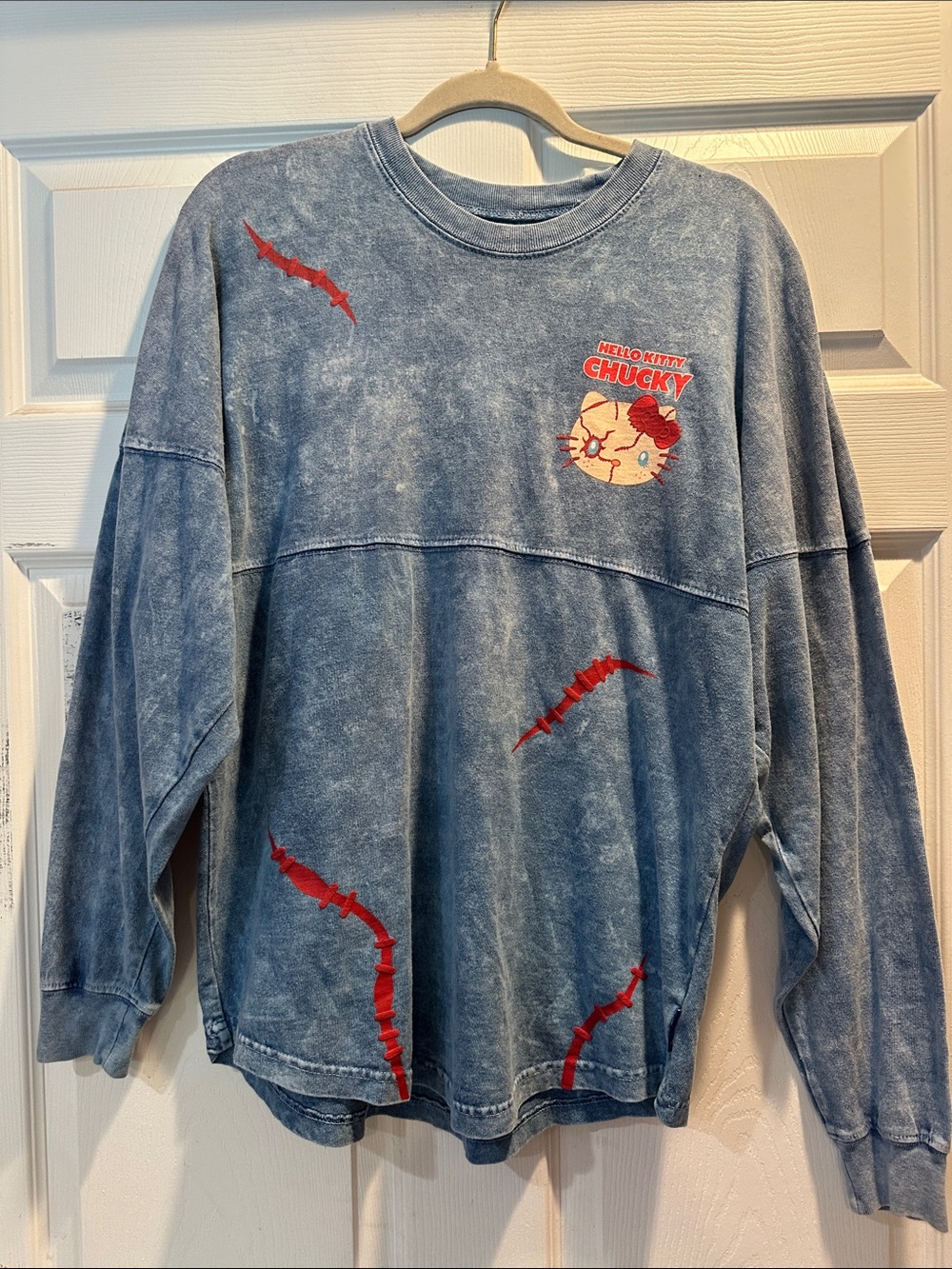Universal Studios Hello Kitty Chucky Spirit Jersey Shirt XS Halloween Horror